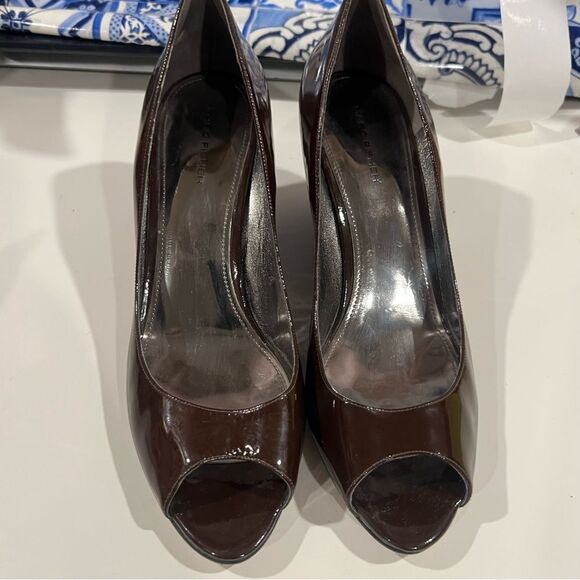 Marc Fisher Brown Patent Leather Peep Toe Animal Print Wedges Shoes Sz 10 - Picture 1 of 7